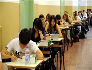 Maturità 2019, dall’anno prossimo nuove regole disposte dal Miur Tramite una circolare il Miur ha fatto sapere che l'esame di Stato sarà diverso da quello precedente 