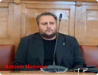 Popolari per l’Italia,  ancora sul  consigliere sleale Antonio Madonna: ha bisogno di crescere non solo politicamente…