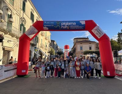 Solidarietà, dipendenti Momentive corrono al Pigiama Run di LILT. Liberalità e azioni di sensibilizzazione per aumentare il livello di consapevolezza dei dipendenti sui corretti stili di vita.