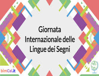 Giornata Internazionale Lingue dei Segni: municipio di Termoli colorato di blu